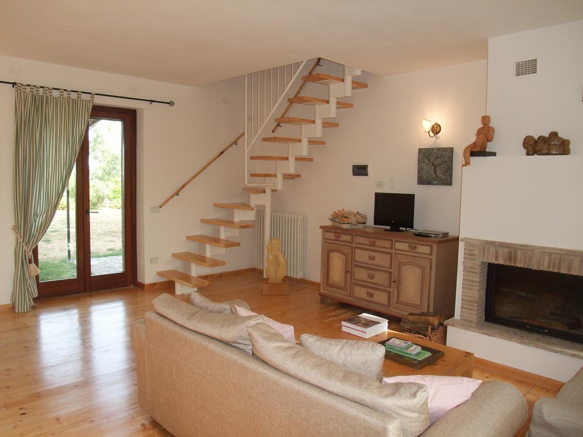 Agriturismo Pian Di Frattina Fabro Εξωτερικό φωτογραφία